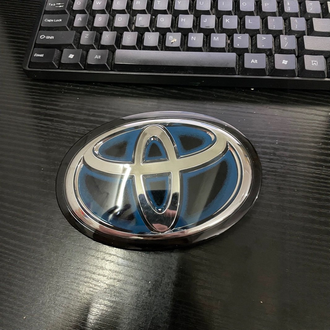 Emblème de calandre avant bleu COROLLA d'origine TOYOTA 90975-02136 – Image 3